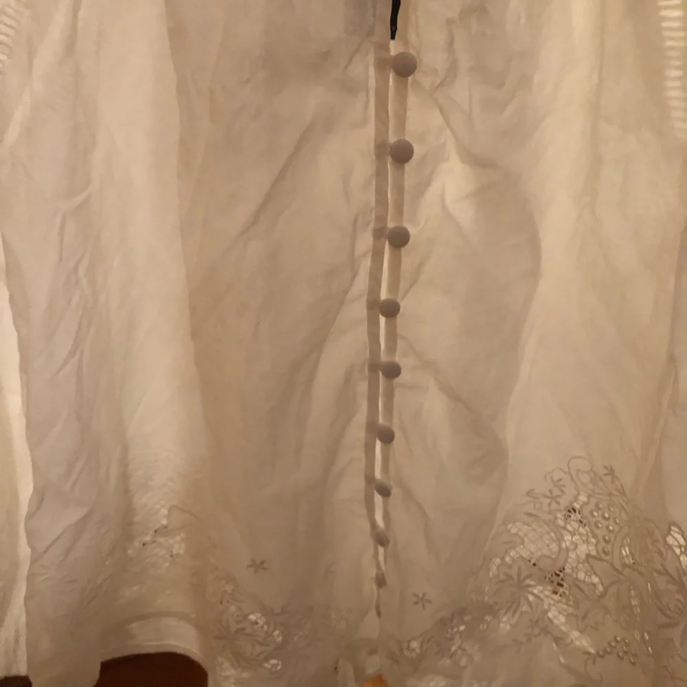 Joe’s Collection Blouse - Picture 4 of 8